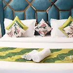 Divine India Service Apartment 3Bhk, 2B Saket